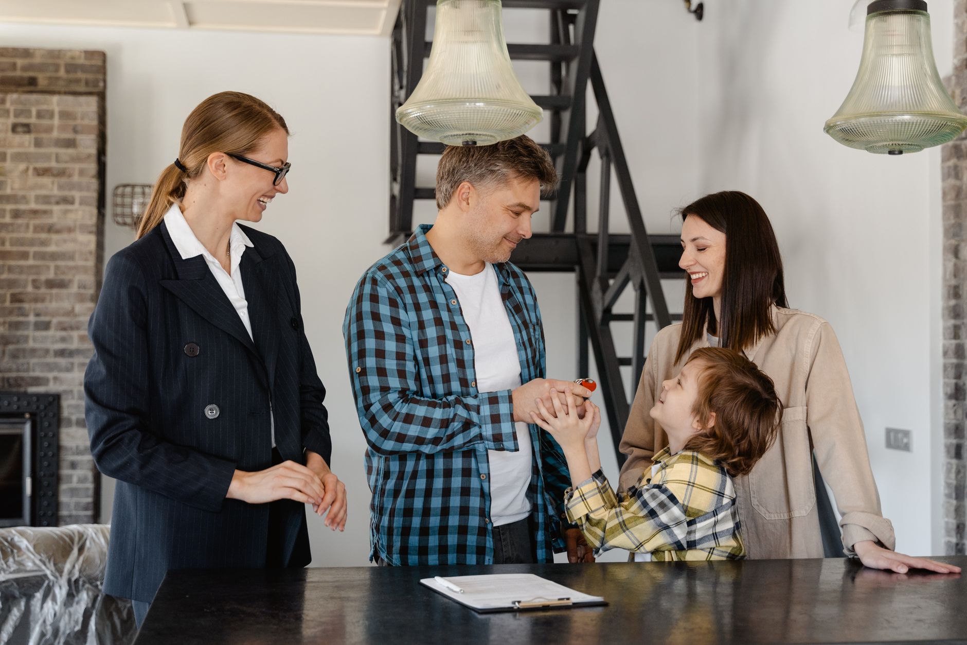 Jak przepisać mieszkanie na dziecko darowizna: The Complete Property Transfer Guide - zdjecie w tresci